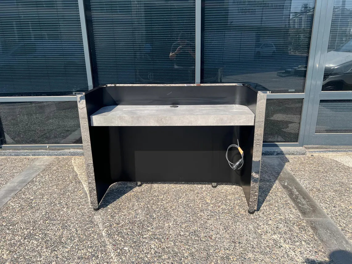 Custom Mirrored Stainless Steel Front Desk, Chrome Metal Reception Desk – Modern Luxury Reception Counter for Office, Salon & Store