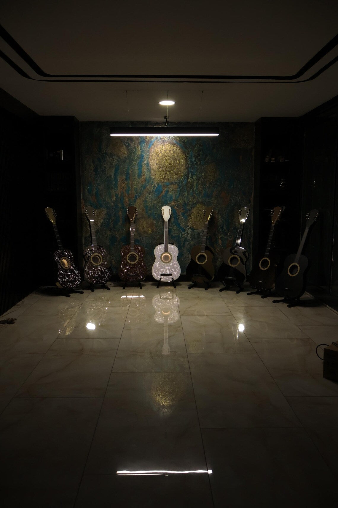 Illuminated Guitar Wall Art for Bars, Stainless Steel LED Guitar Decor, Luxury Music Wall Display